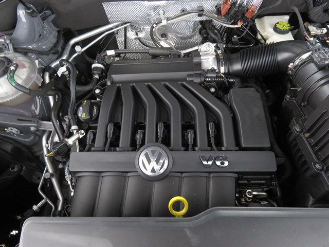 2021 Volkswagen Atlas Cross Sport V6 SEL Premium R-Line 4Motion