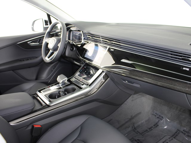 2022 Audi Q7 2.0T quattro Premium