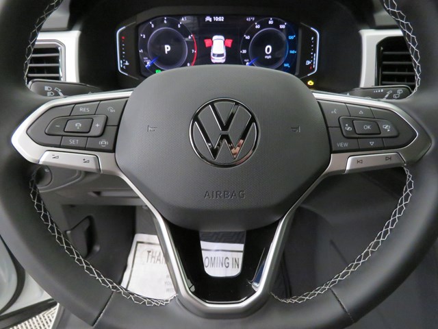 2022 Volkswagen Atlas Cross Sport V6 SE Technology